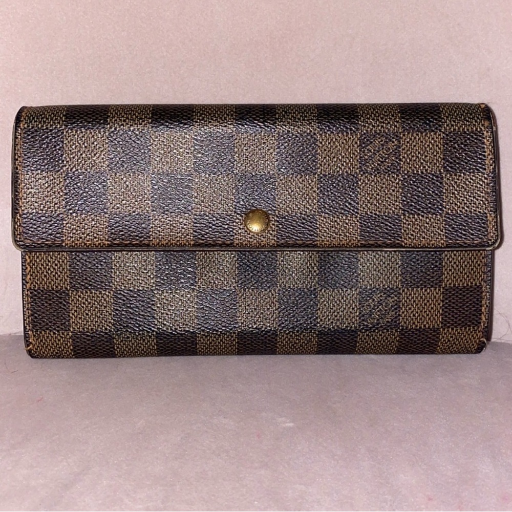Louis Vuitton Damier Long Wallet Authentic